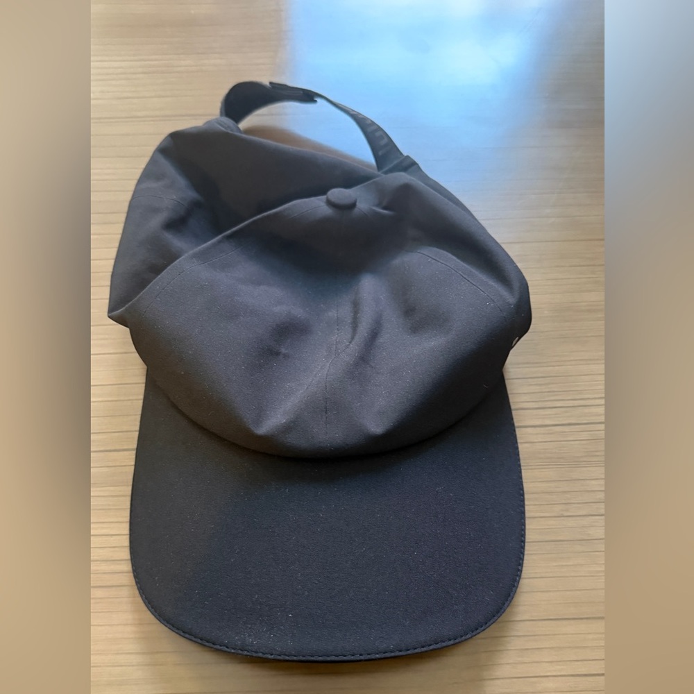 Lululemon Fast and Free Running Black Cap with Adjustable Strap